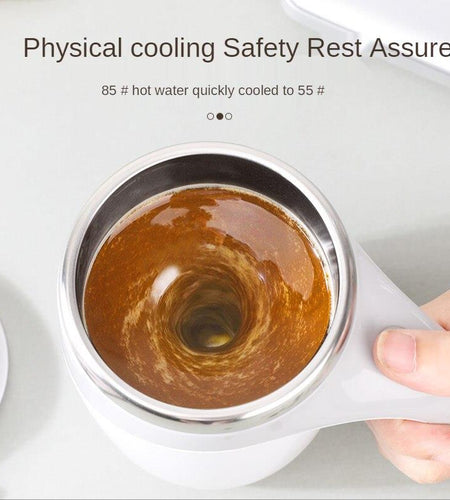 Automatic mixing cup